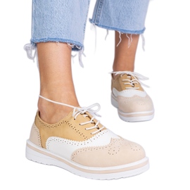 Chaussures beige classiques oxford