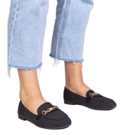Mocassins noirs avec une finition mate avec une décoration dorée