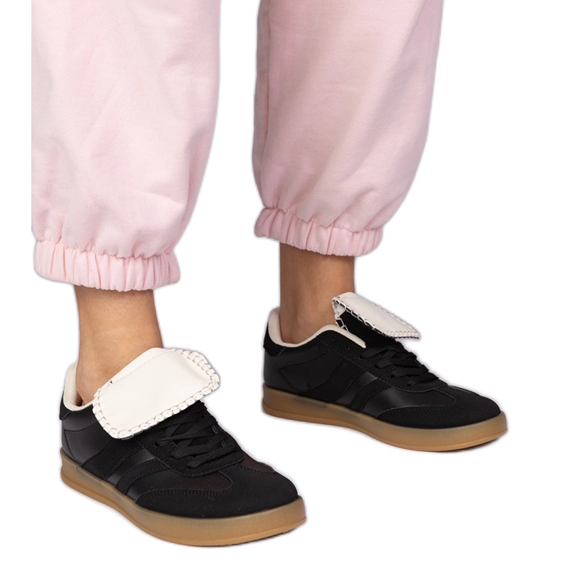 Baskets noires baskets sportives féminines le noir