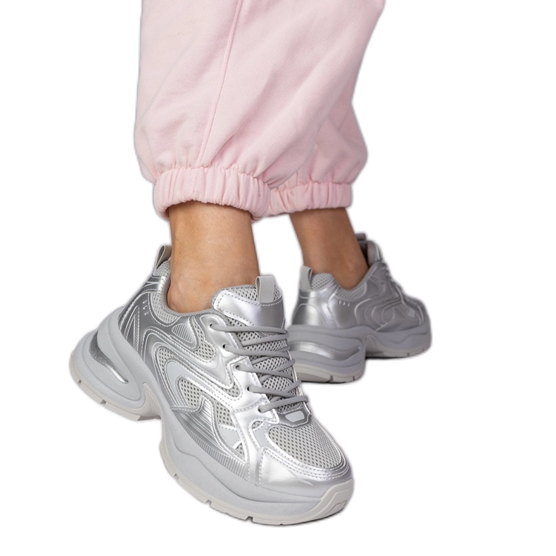 Silver Sports Sneakers sur une semelle épaisse argent
