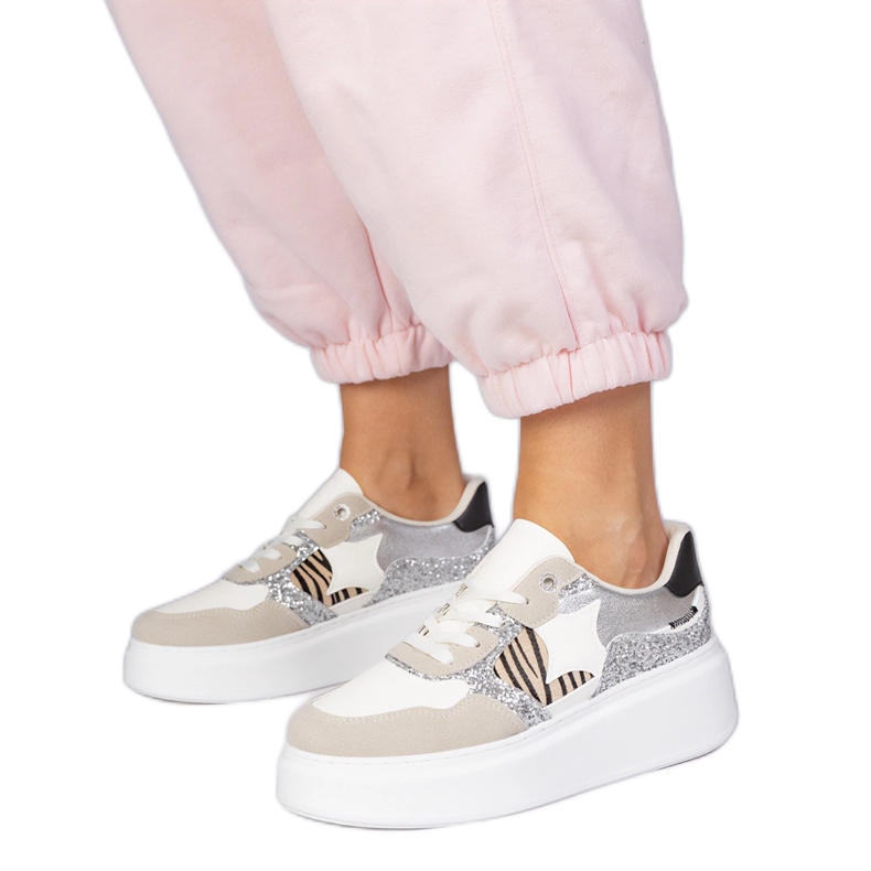 Baskets beiges à paillettes