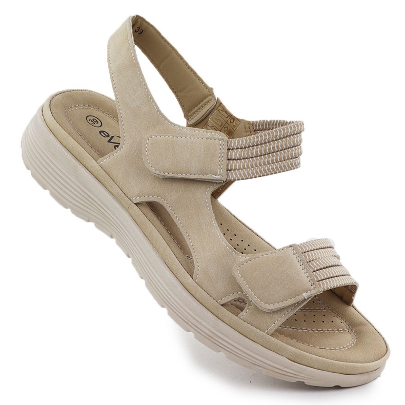 Sandales féminines sur la plate-forme confortable Beige Evento 8874