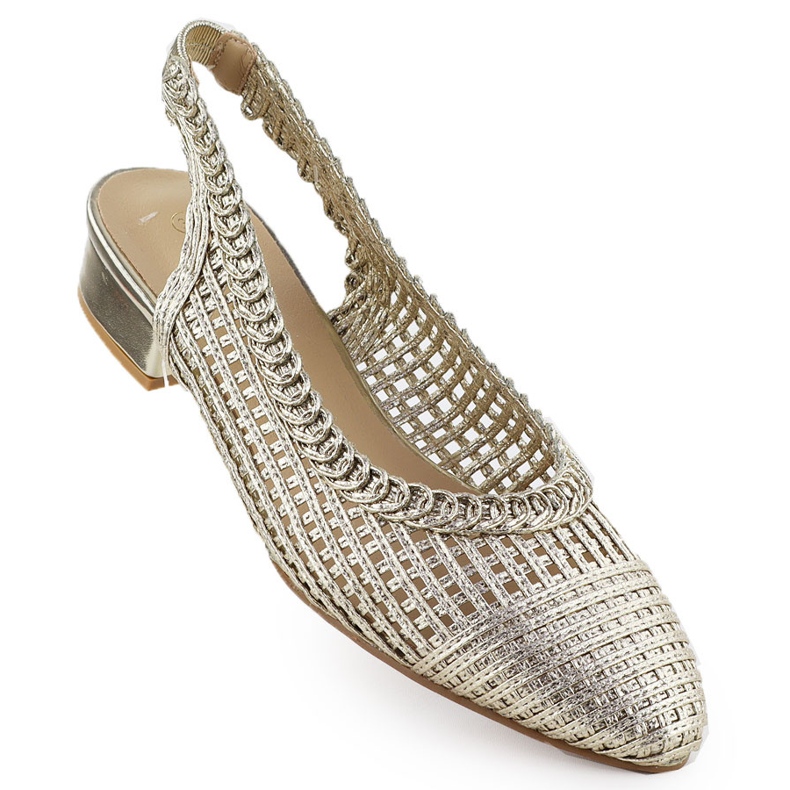 Sandales ouvertes des femmes dans le Golden Spitz T.Sokolski L25-334 d'or