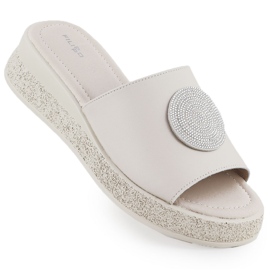 Les tongs en cuir féminins avec des vestes beige filippo 6987