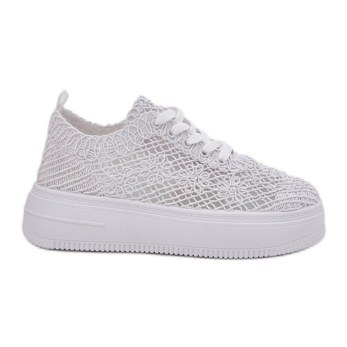 Inna Baskets pour femmes sur la plate-forme avec une tige blanche supérieure au crochet Inna Baskets pour femmes sur la plate-forme avec une tige blanche supérieure au crochet