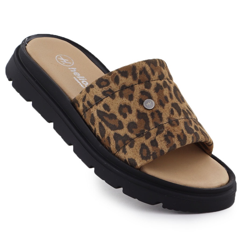 Slippers en cuir féminine sur la plate-forme avec Helios beige 156.731 Slippers en cuir féminine sur la plate-forme avec Helios beige 156.731