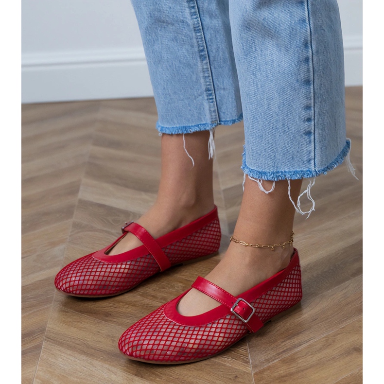 Ballerinas en mailles rouges avec une boucle