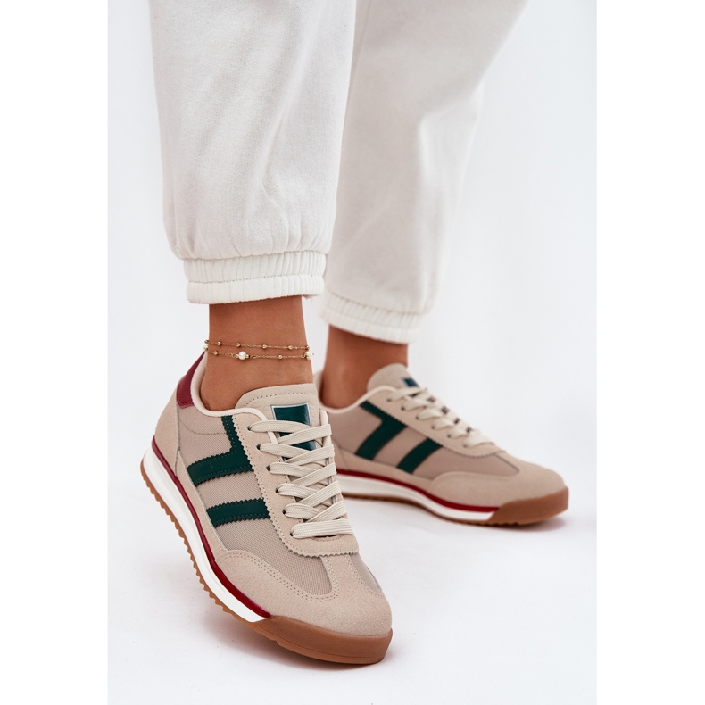 Baskets basses basées au sabot pour femmes sombres beige Baskets basses basées au sabot pour femmes sombres beige