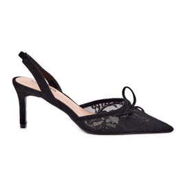 Talons hauts en dentelle avec un talon noir le noir