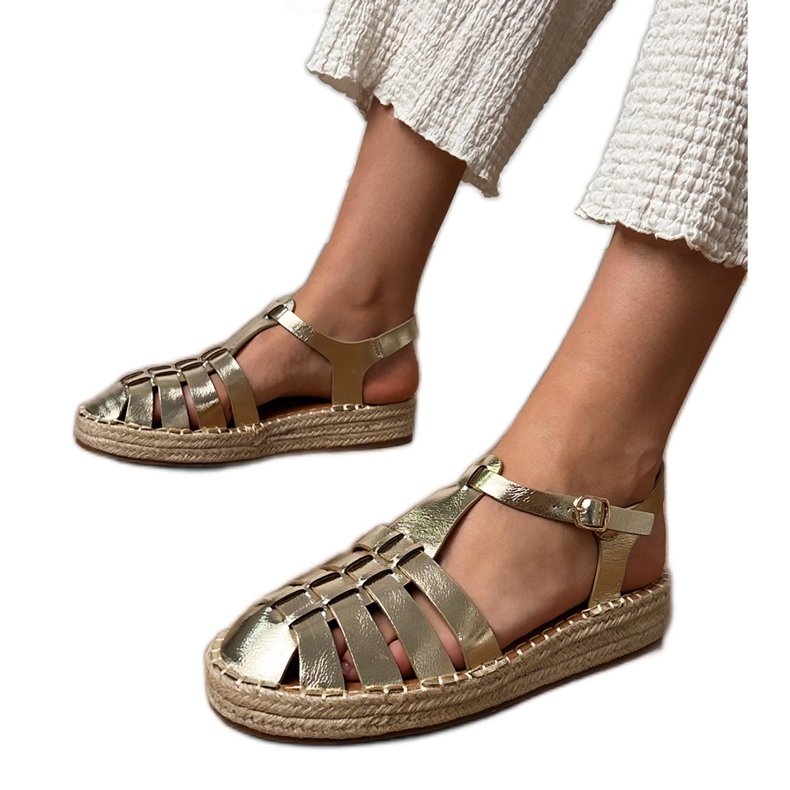 Gold Sandals Espadrilles Gladiator de l'éco-cuir d'or Gold Sandals Espadrilles Gladiator de l'éco-cuir d'or
