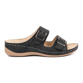 Seastar Pantoufles sur un coin bas avec des pinces noires