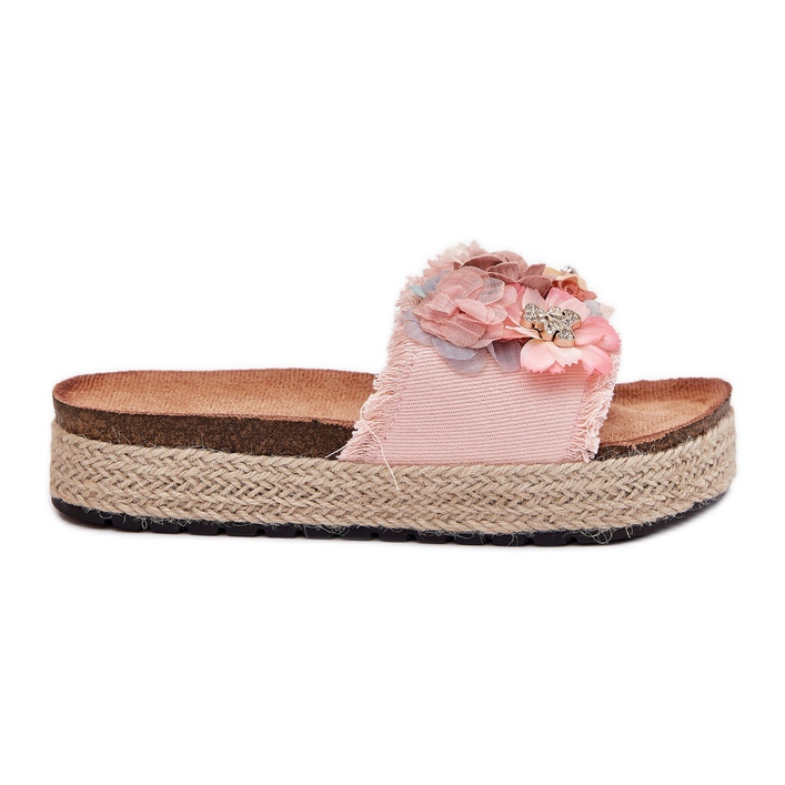 Slippers pour femmes sur la plate-forme avec des fleurs roses Slippers pour femmes sur la plate-forme avec des fleurs roses