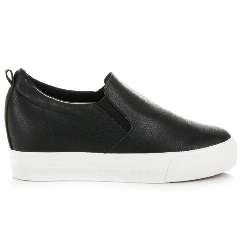 Slipons sur la cale le noir
