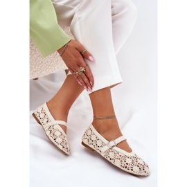 Ballerines ouvertes avec ceinture beige Ballerines ouvertes avec ceinture beige