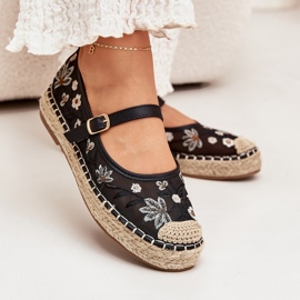 Mesh Espadrilles avec broderie sur la plate-forme noire