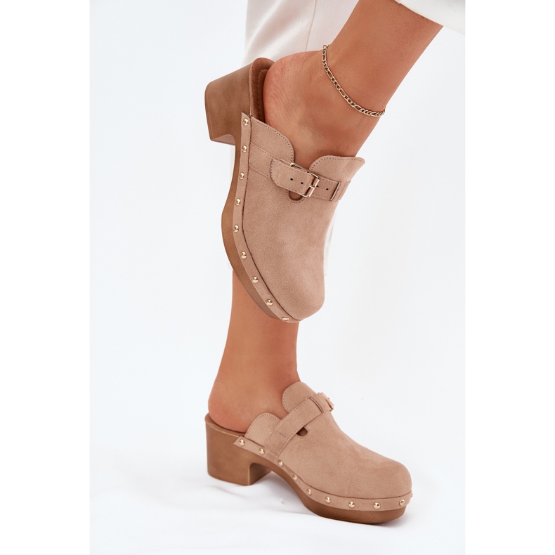 Slippers Talons pour femmes avec une boucle beige
