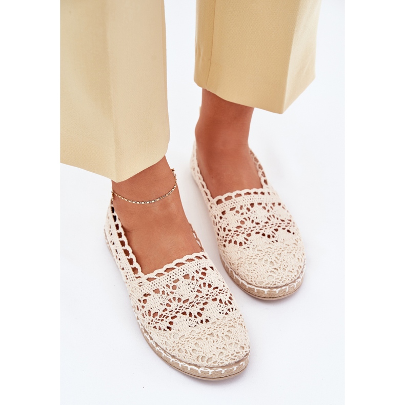 Espadrilles en dentelle en dentelle beige
