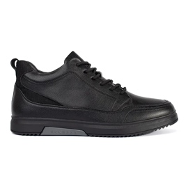 Chaussures pour hommes isolés noirs