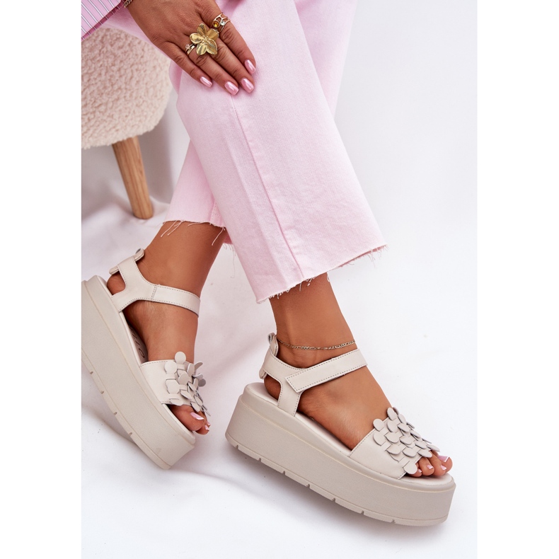 Sandales en cuir pour femmes sur la plate-forme Beige Chebello 4701