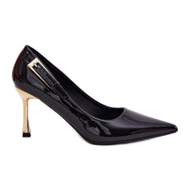 Talons hauts peints avec une pince dorée noire le noir