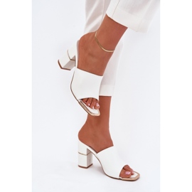 Boto Élégants pantoufles féminines sur le poste de Raiza blanc blanche