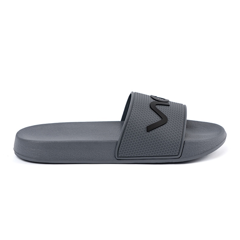 Shelvt Les tongs gris avec l'inscription Shelvt Les tongs gris avec l'inscription