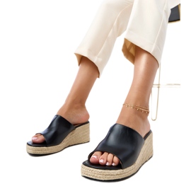 Espadrilles Black Flip -flops sur le coin de la félicité beige