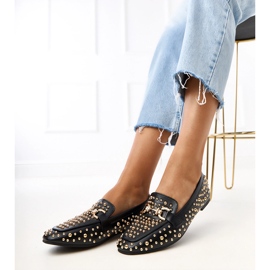 Mocassins noirs décorés de goujons Lea