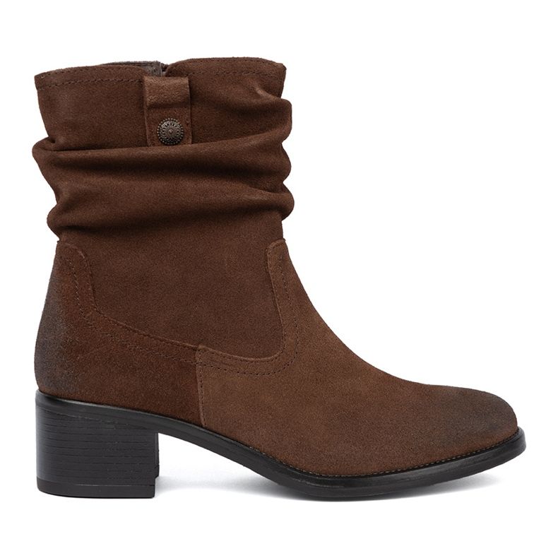 Bottes en cuir marron avec une haute sergio Leone froissé brun