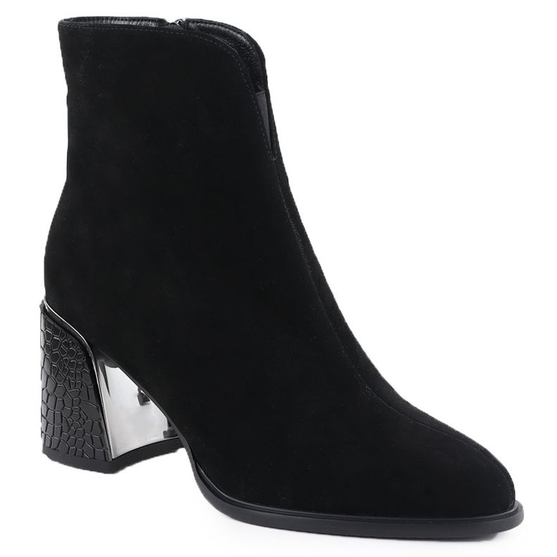 Bottes en cuir pour femmes sur un talon décoratif noir Vinceza 66801