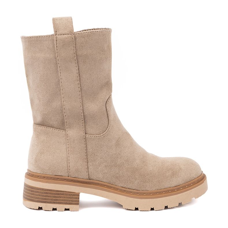 Shelvt Des bottes beiges minimalistes en daim doux