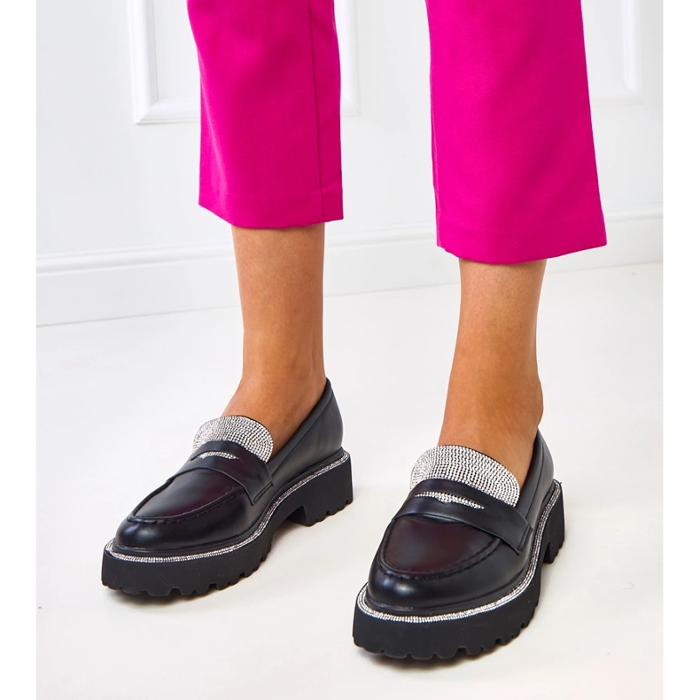 Mocassins de femmes noires avec zircons cubiques le noir