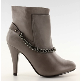Chaîne de bottes 2010-3 gris