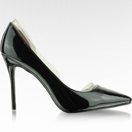 Pompes asymétriques sur un talon noir