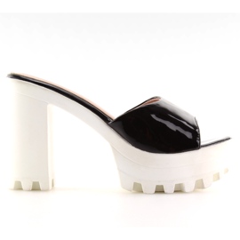 Chaussons Hauts Vagabonds B606 Noir le noir