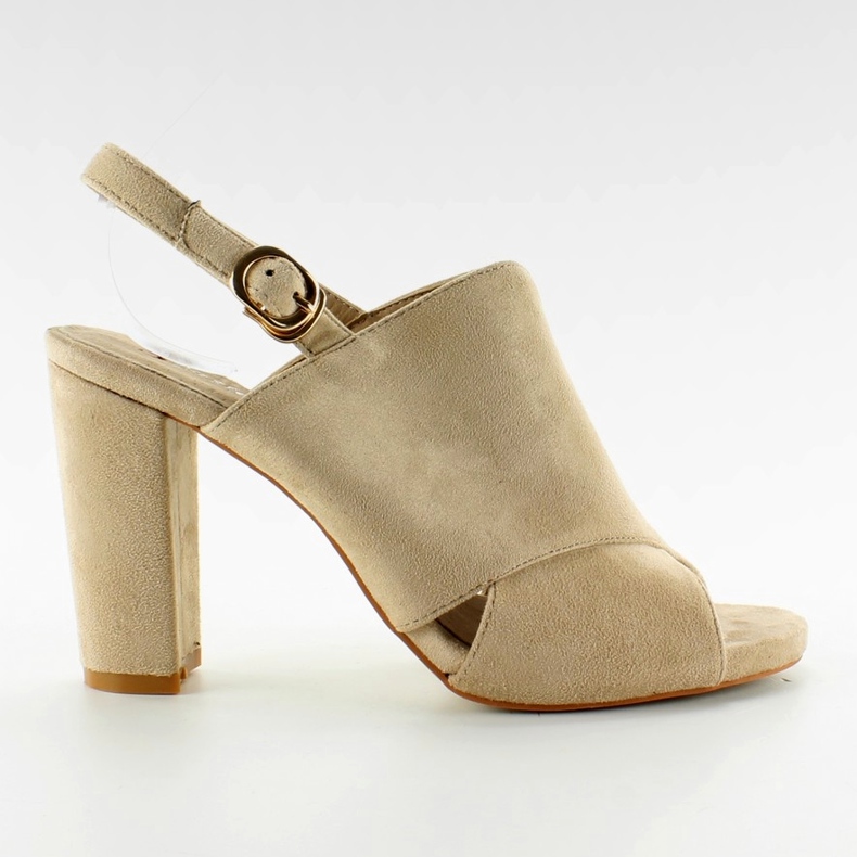 M227P Sandales à talons larges beige. Beige M227P Sandales à talons larges beige. Beige