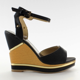 Sandales élégantes sur semelle compensée 1018-N Black le noir