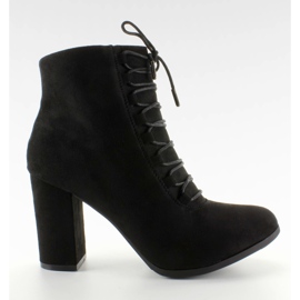 Bottes à talons larges en daim noir NC16 le noir
