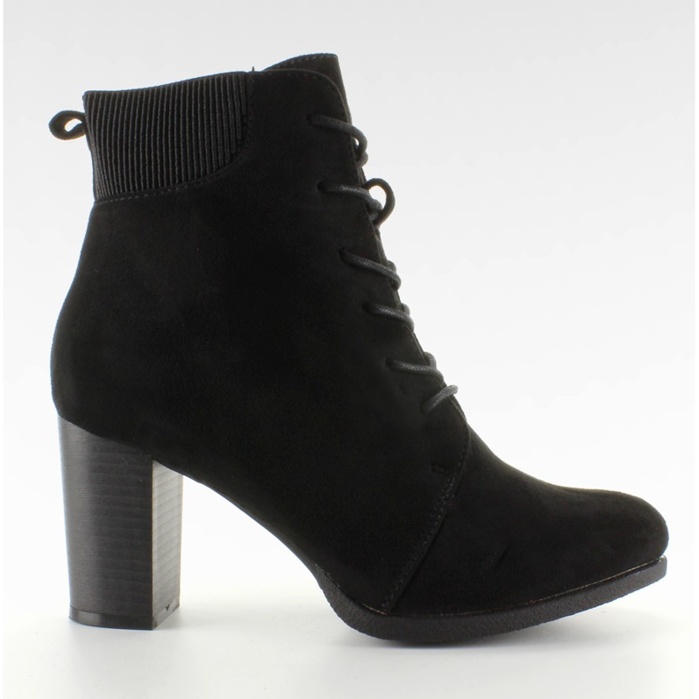 Daim à lacets C306 Noir le noir
