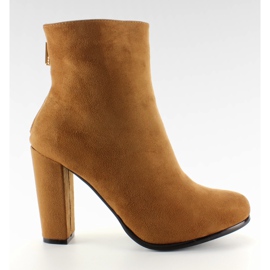 Bottes zippées lisses à l'arrière de l'A920 Camel brun