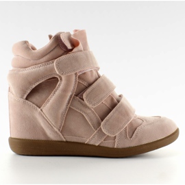 Baskets en daim avec un coussin rose 6039