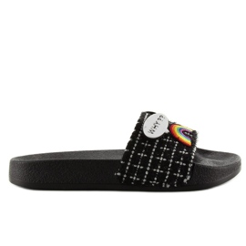 8228 chaussons noirs à épingles le noir