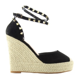 Espadrilles Avec Clous Sur La Plateforme 100-727 noir