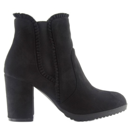 Bottes à talons hauts avec un volant m269p Noir