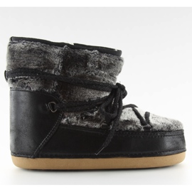 Lune endormie avec fourrure noir noir