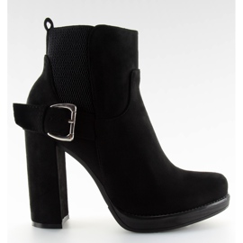 Bottes noires m267p en daim noir sur le poteau le noir