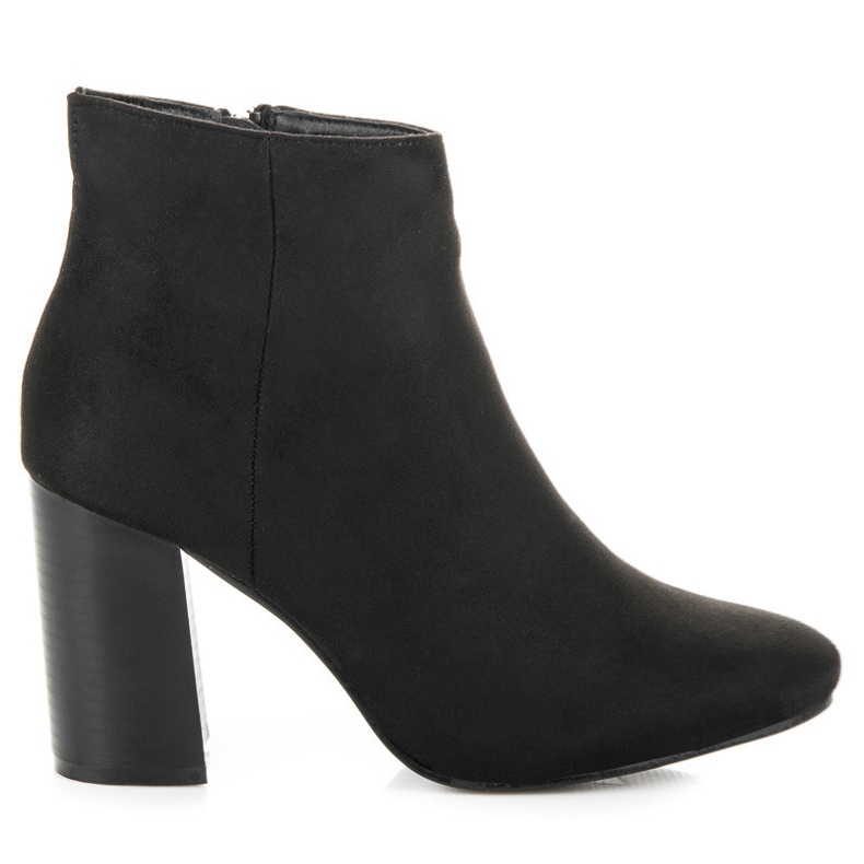 Vices Bottines noires sur un poteau le noir