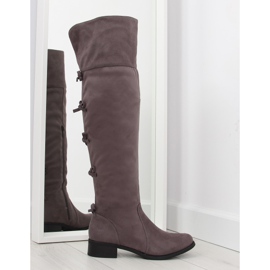 Officiers cuisses avec arcs gris