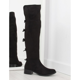 Officiers cuisses avec arcs noirs