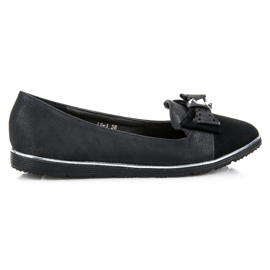 Ch. Creation Lordsy avec un arc noir